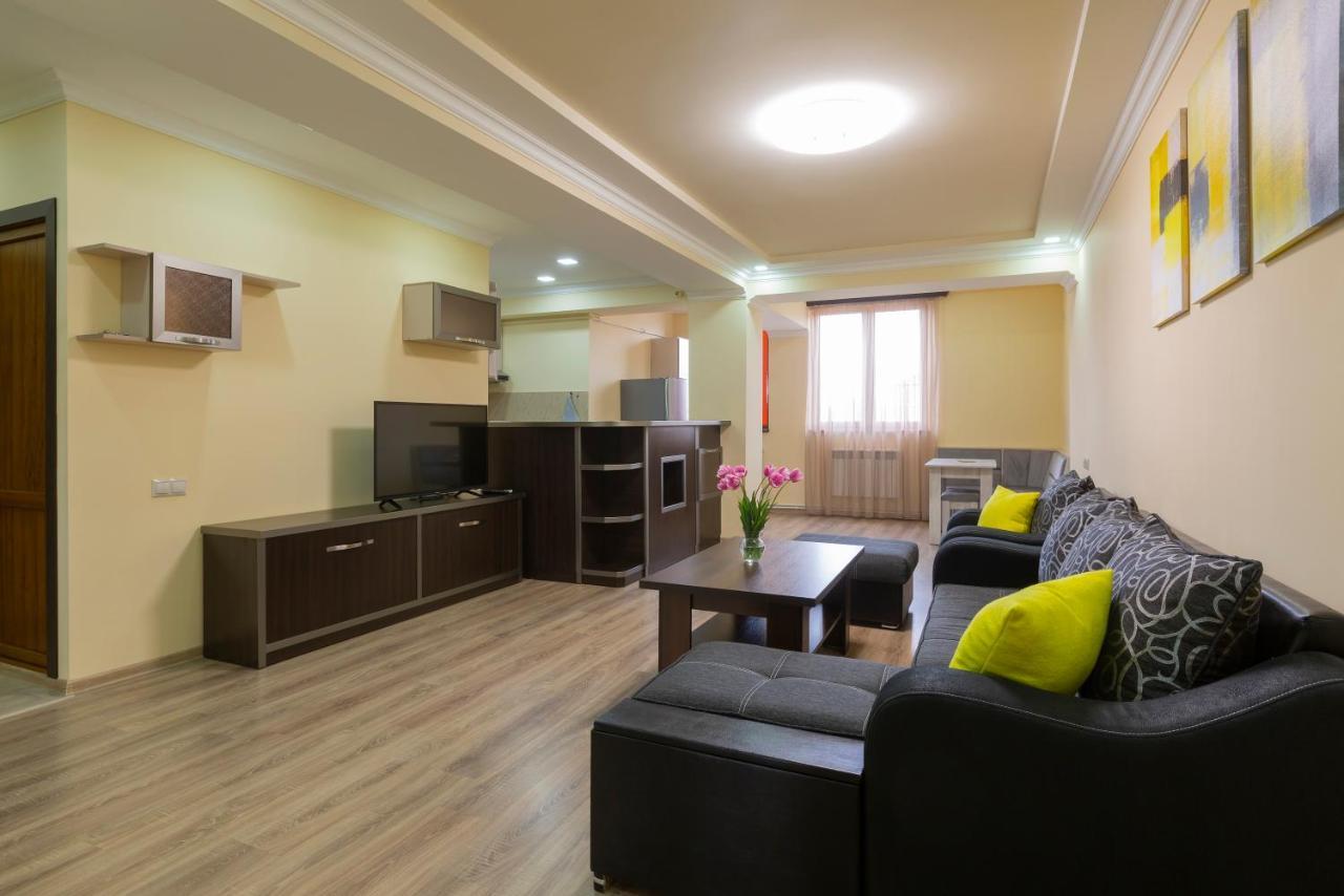 Umba Apartment N5 - Balcony And Mount Ararat View Jerevan Eksteriør billede