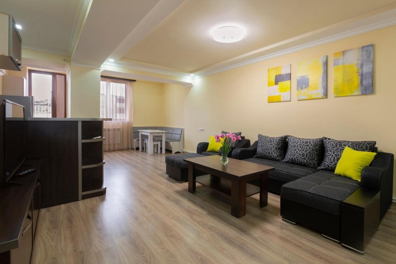 Umba Apartment N5 - Balcony And Mount Ararat View Jerevan Eksteriør billede